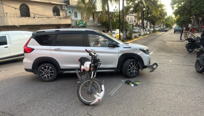 Motociclista resulta lesionado tras choque con vehículo en La Primavera
