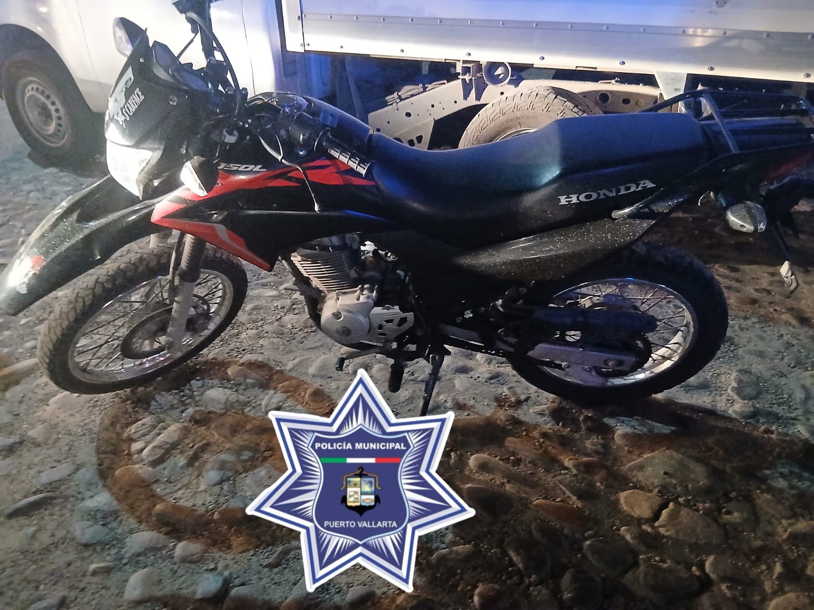 Movilización por presuntas detonaciones termina con motociclista detenido en La Aurora