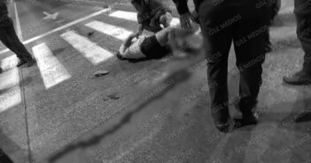 Empleada de hotel gravemente lesionada tras brutal accidente vial en Marina Vallarta