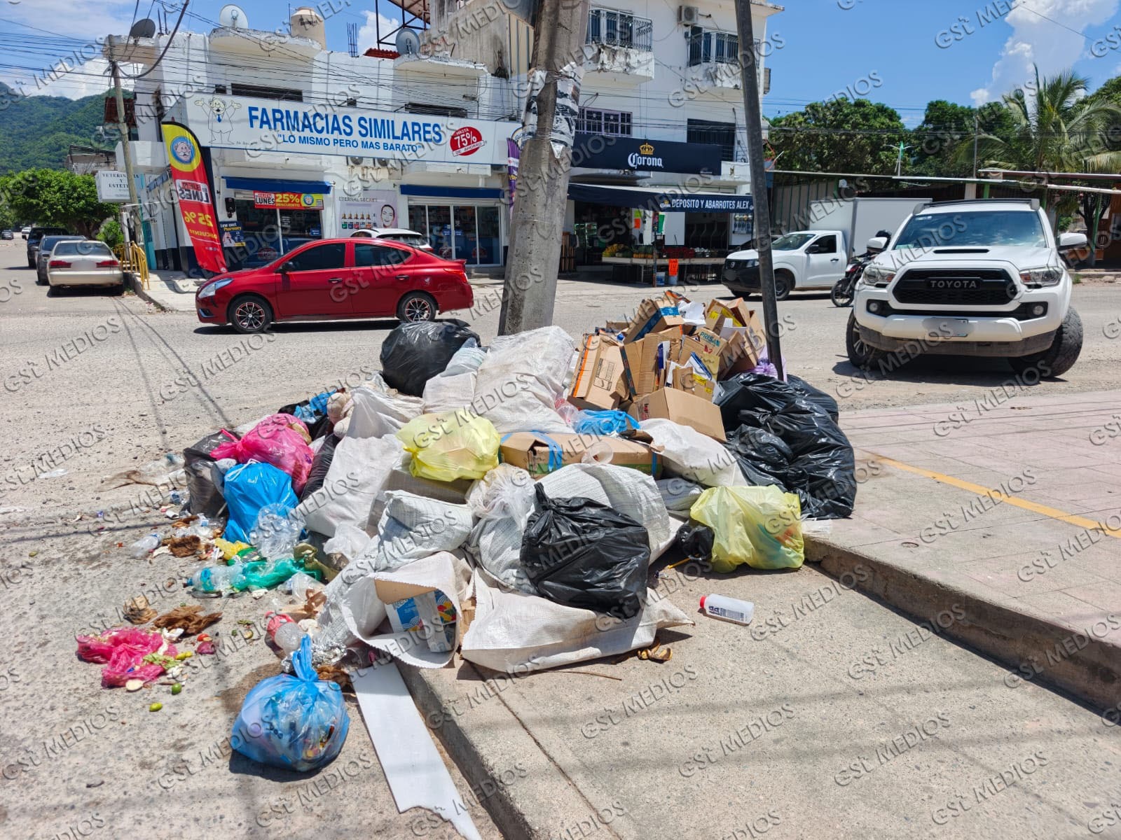La recolección de basura en Puerto Vallarta sigue como un reto pendiente para Munguía