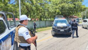 Operativo en Puerto Vallarta tras reporte de detonaciones e intento de robo de vehículos