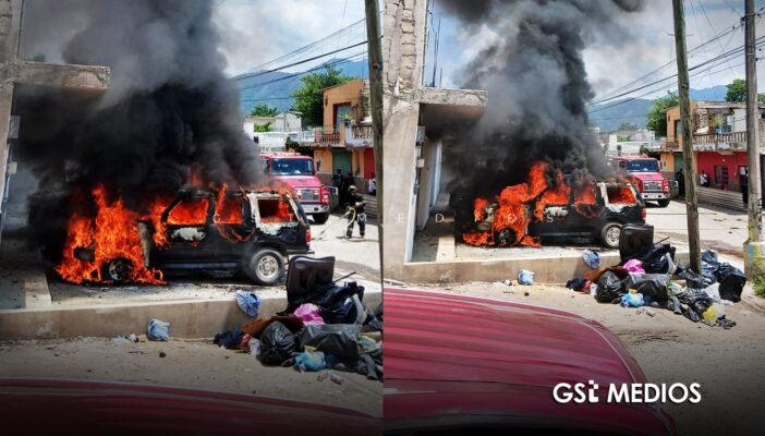 Incendio consume camioneta en pleno centro de El Pitillal