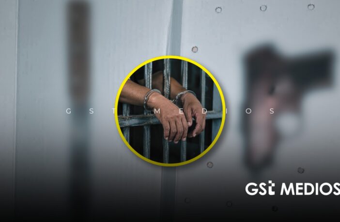 Dos hombres detenidos con armas prohibidas y quedan bajo investigación por posibles robos