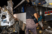 Accidente entre tráiler y autobús que regresaba de evento de Sheinbaum deja 4 muertos y 20 lesionados