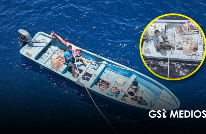 Marina rescata a pescador en la costa de Oaxaca tras varios días a la deriva