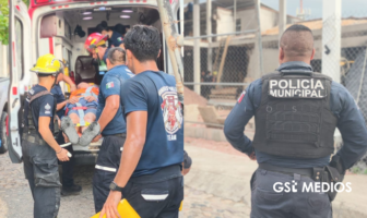 Hombre recibe fuerte descarga eléctrica en predio de Versalles