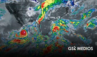 Huracán Rachel se intensifica a categoría 3 y mantiene efectos en Jalisco