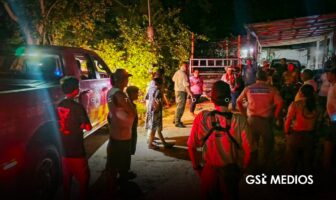 Continúan evacuaciones preventivas en la costa de Jalisco por Simón