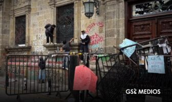 Condenan a más de 7 años de cárcel a Rafael "N" por robo de auto con violencia