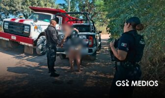 Ebrio, en calzoncillos y lleno de polvo encuentran a sujeto en brecha de Puerto Vallarta