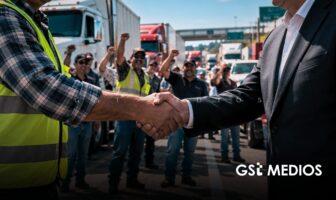 Paro de transportistas: SEGOB y CANACAR acuerdan retirar bloqueos