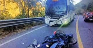 Joven motociclista fallece tras colisión con camión en la carretera 200