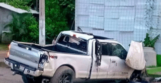 Descartan presencia de armas en camioneta volcada en Bucerías