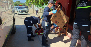 Motociclista choca con camioneta en la colonia 12 de octubre