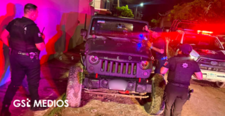 Recuperan Jeep robado en Puerto Vallarta; dueño señala a un conocido